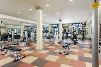 24-Hour state fitness center